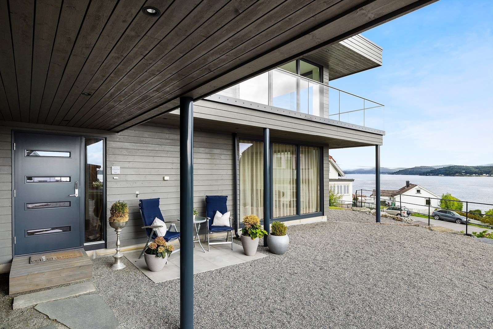 Inngangsparti med terrassedel Galleribilde