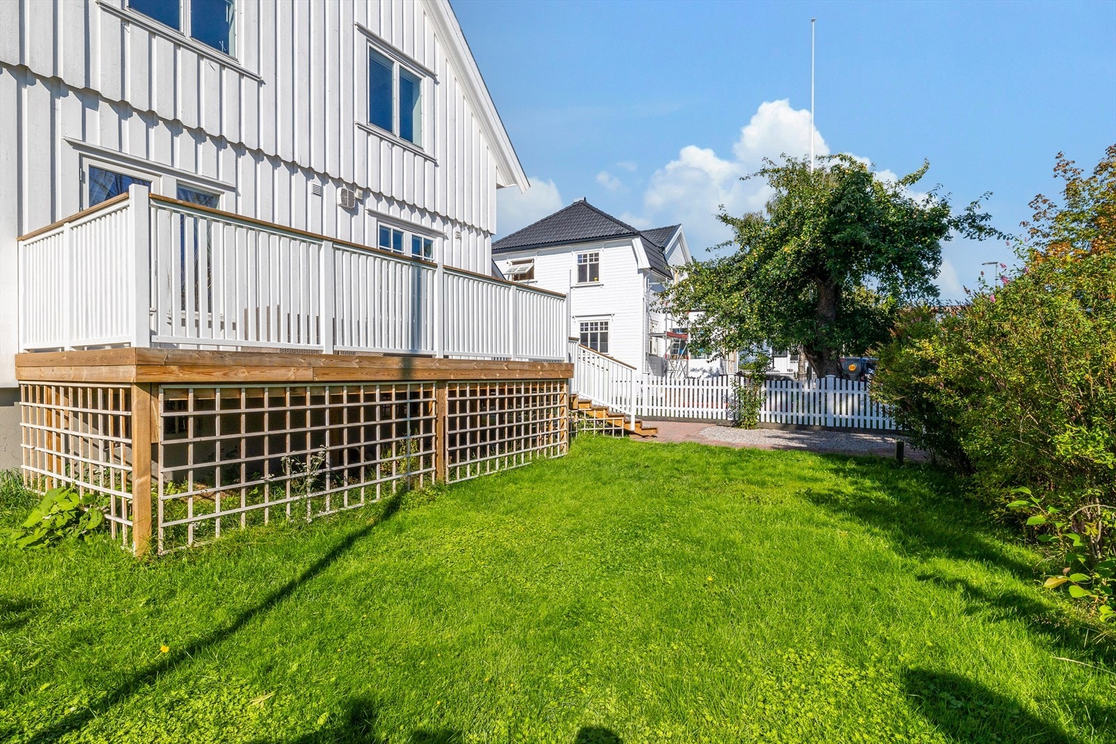 Hagen innbyr fra alt til lek og moro for barn til store familie-/venneselskap. Galleribilde