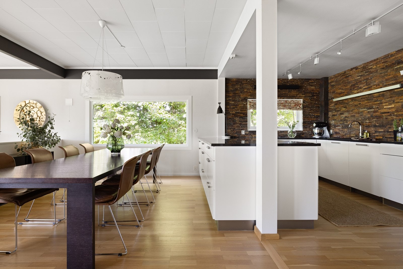 Kjøkkenet er på alle måter lekkert utformet. Galleribilde