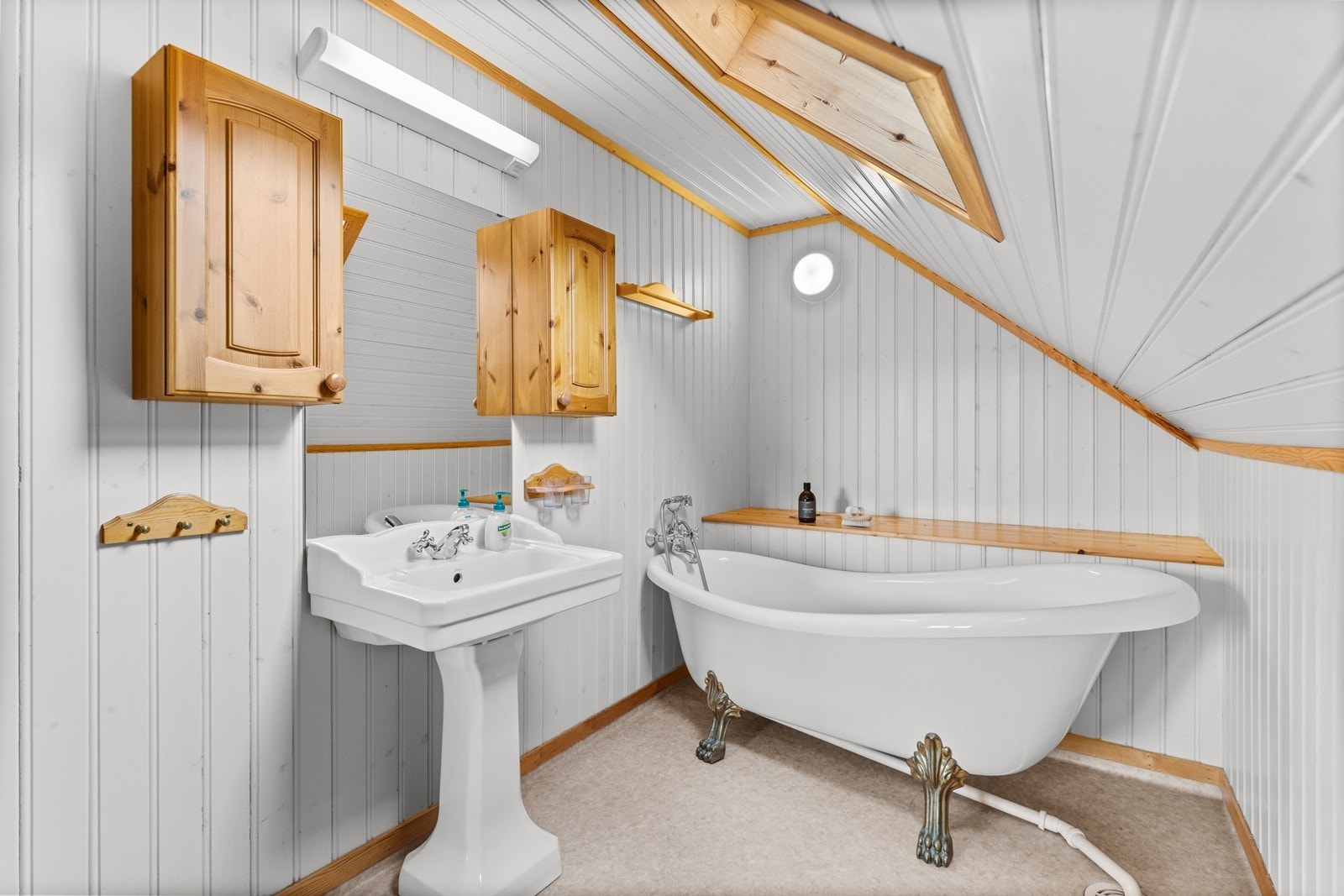 Badet til hovedsoverommet. Galleribilde