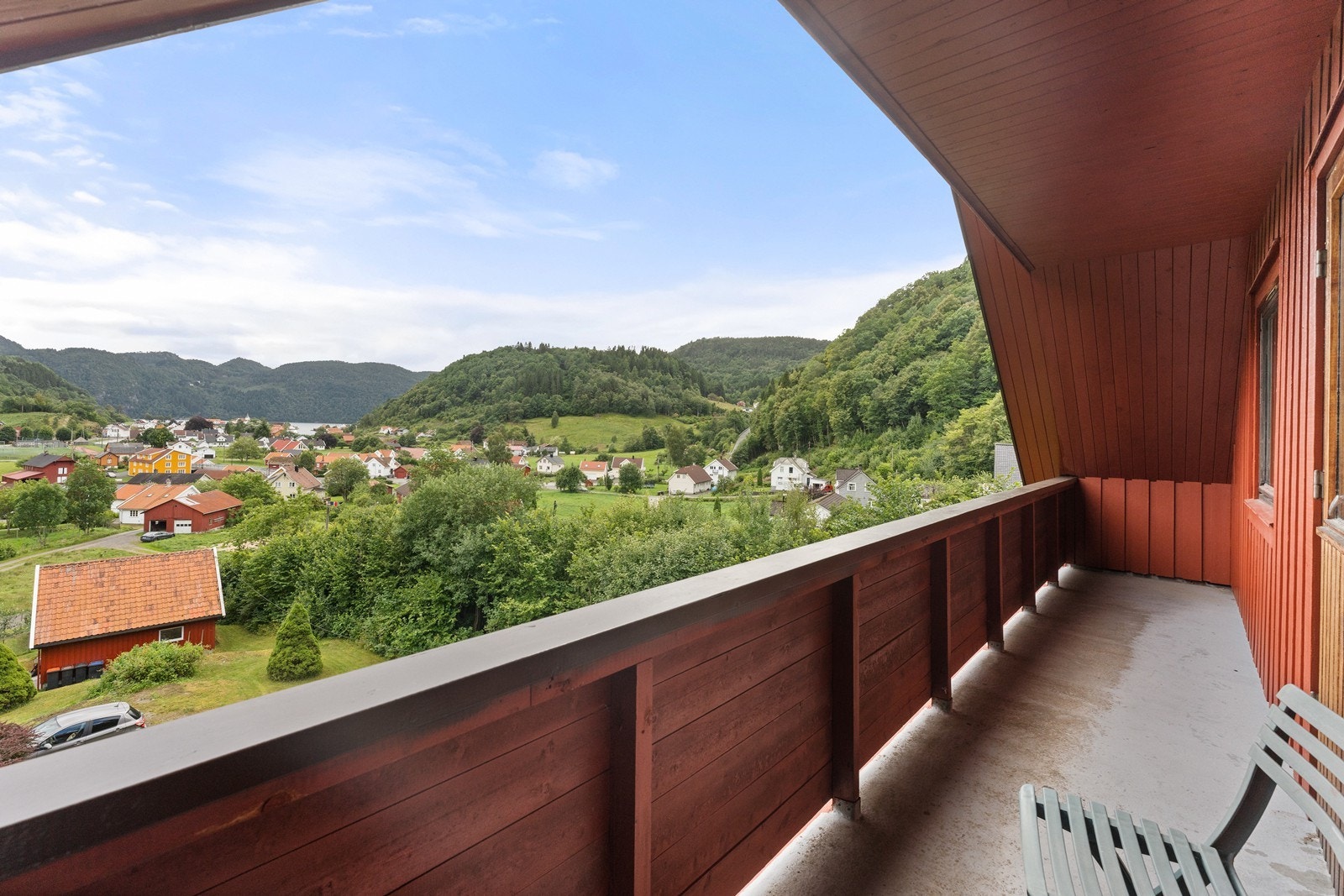 Utsikt fra verandaen. Galleribilde