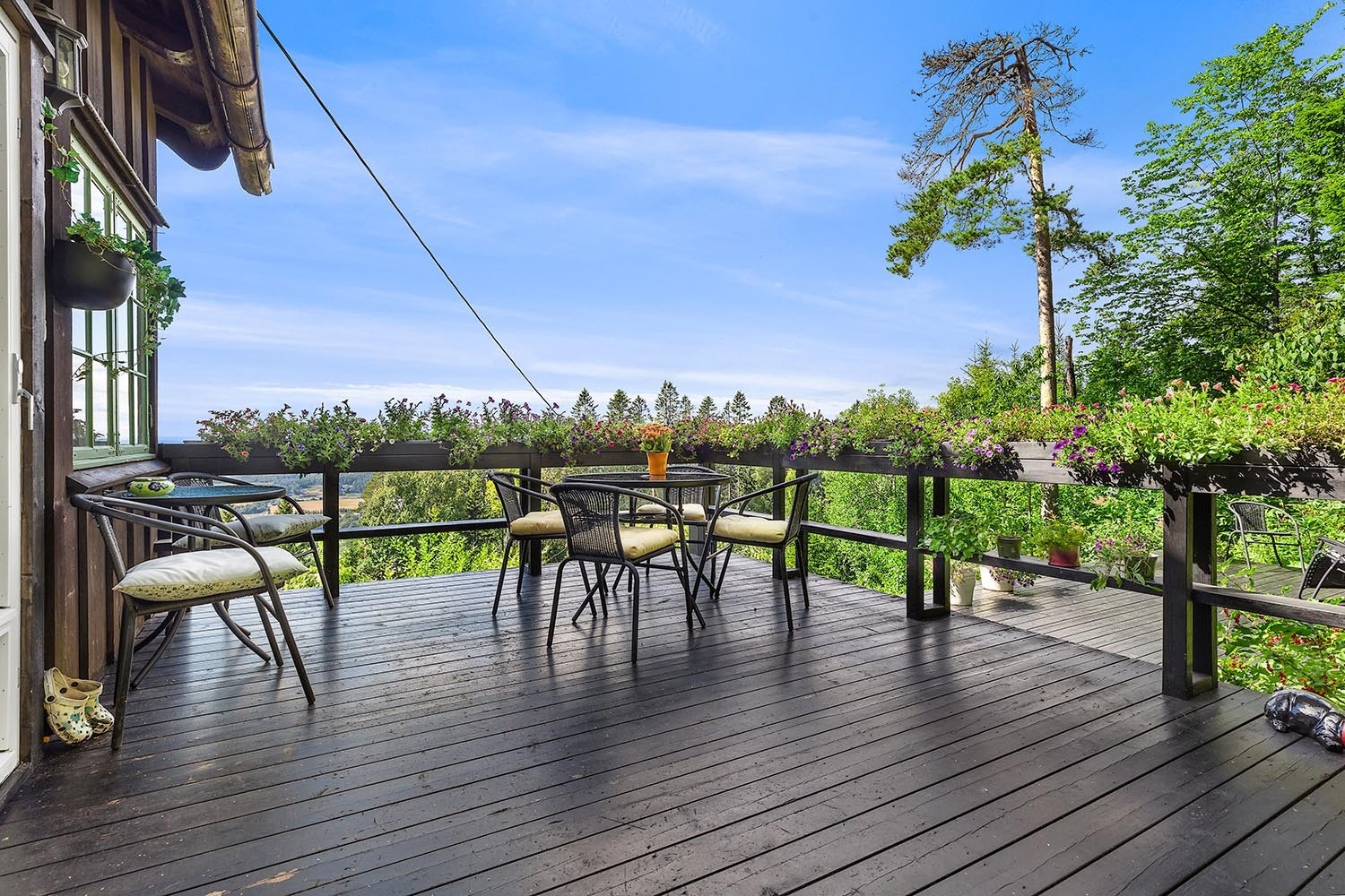 Store solrike terrasser Galleribilde