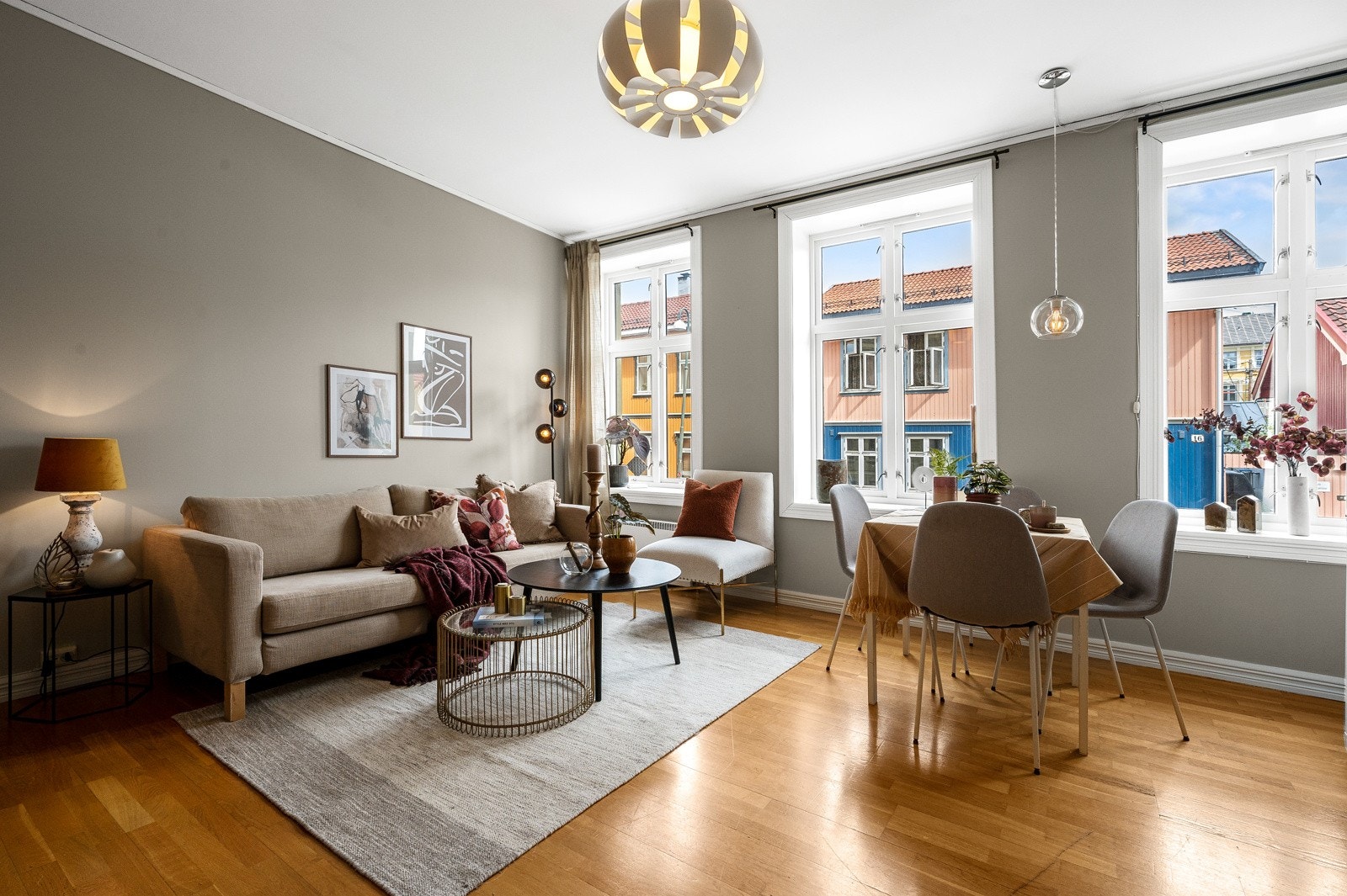 Velkommen til Sveriges gate 15A! Et perfekt førstegangskjøp i hjertet av Oslo. Galleribilde