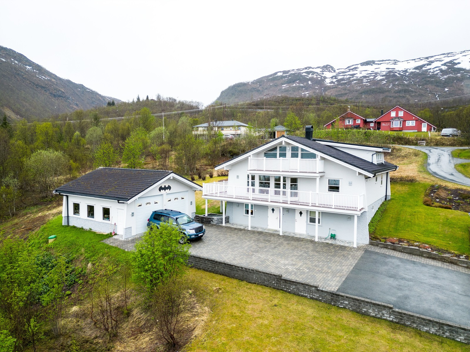 Velkommen til Hessfjordalen 30 - Presentert av Sne Eiendomsmegling ved Robin Cornelius Lund!