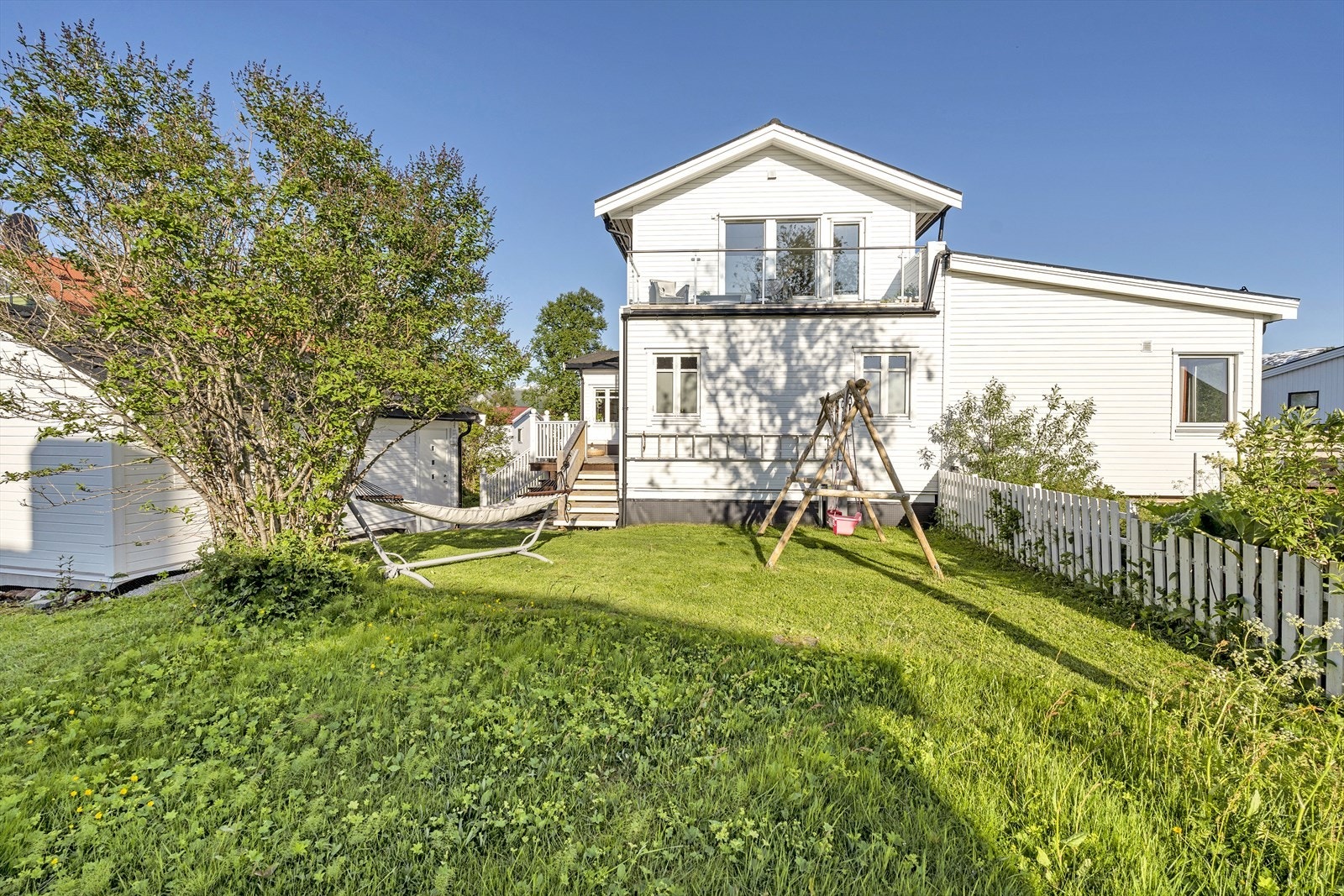 Tomten er pent opparbeidet. Galleribilde