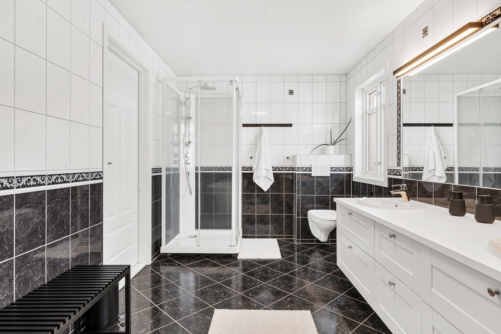 Bad i klassisk utførelse. Galleribilde