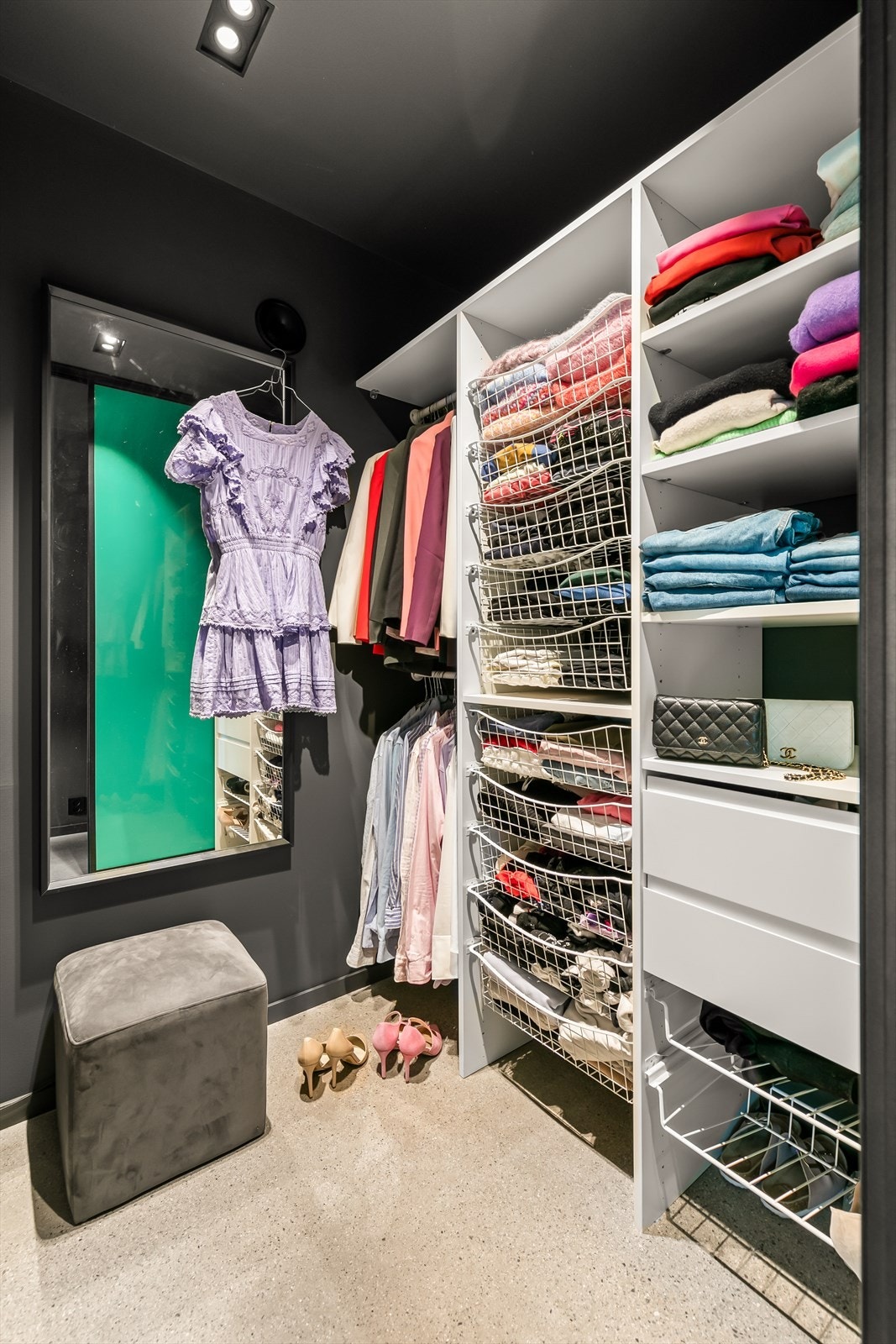 Romslig walk-in Galleribilde