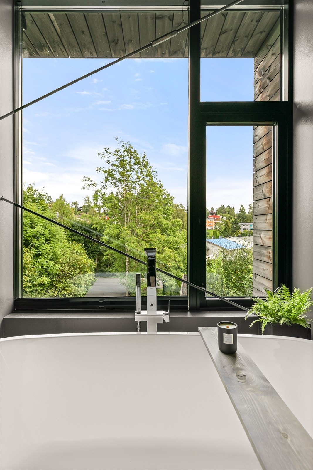 Lekkert stående armatur fra Grohe Galleribilde