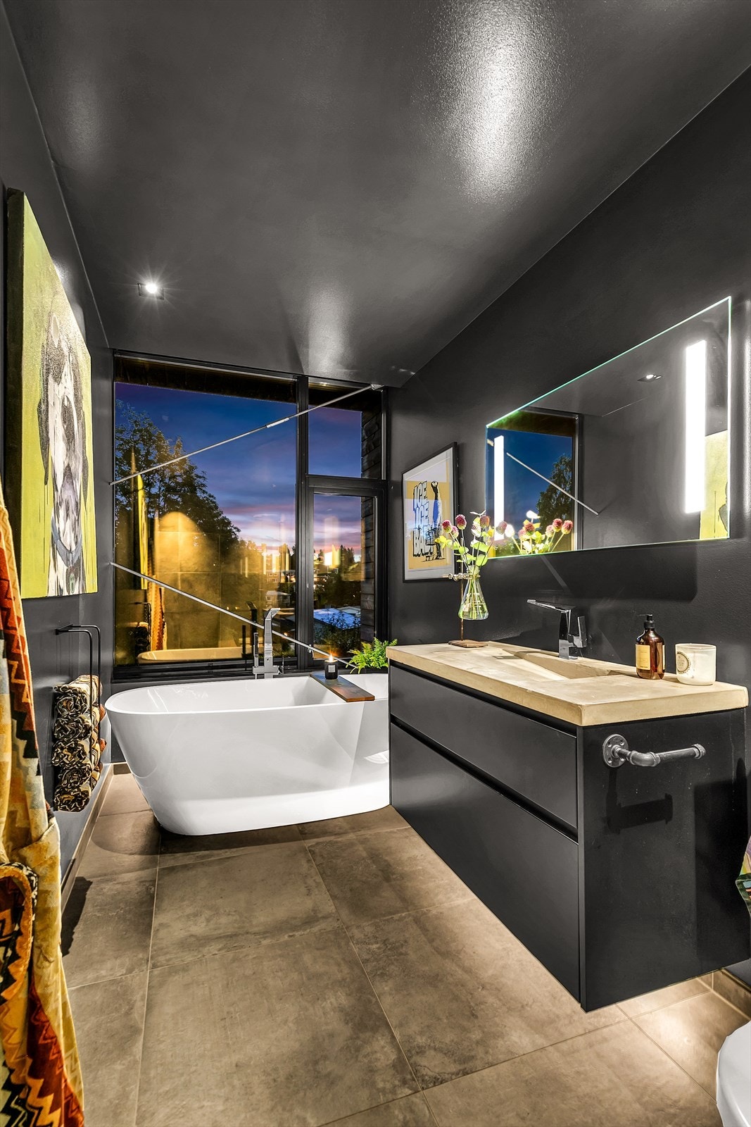 Kveldsstemning på badet Galleribilde