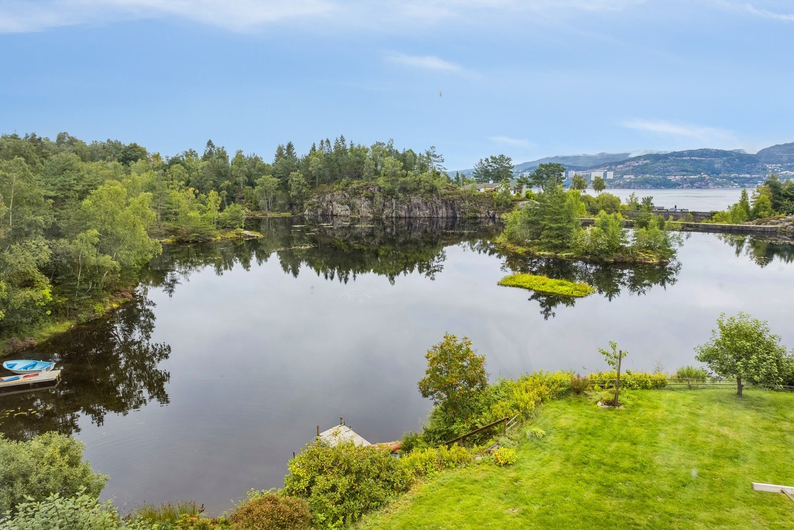 Utsikt fra terrassen. Galleribilde