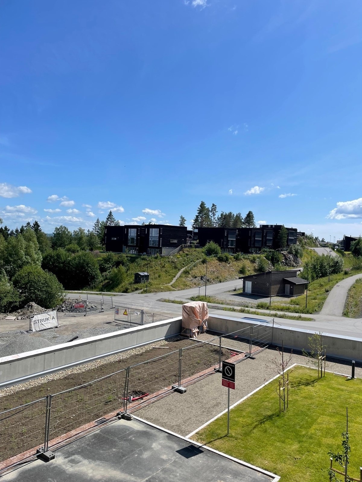 fra balkongen 2.jpg Galleribilde