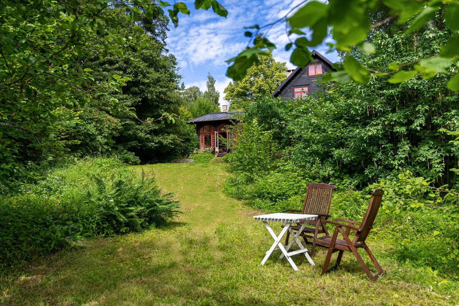 Her bor du skjermet og usjenert. Galleribilde
