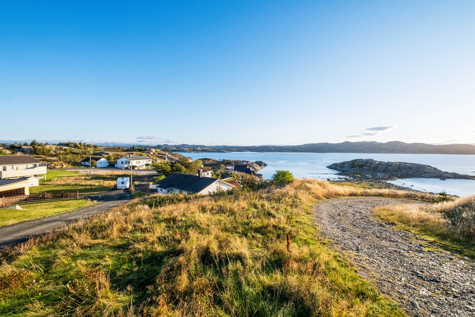 Koselig lite boligfelt i maritime om givelser. Galleribilde