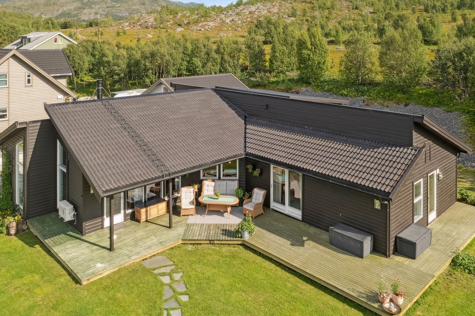 Eiendommen har en landlig og fin beliggenhet med nærhet til flotte turområder. Galleribilde