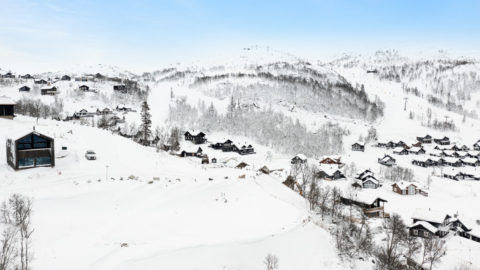 Tomtene ligger sørvest-vendt, noe som gir optimale solforhold i fjellet - sol fra morgen til kveld Galleribilde
