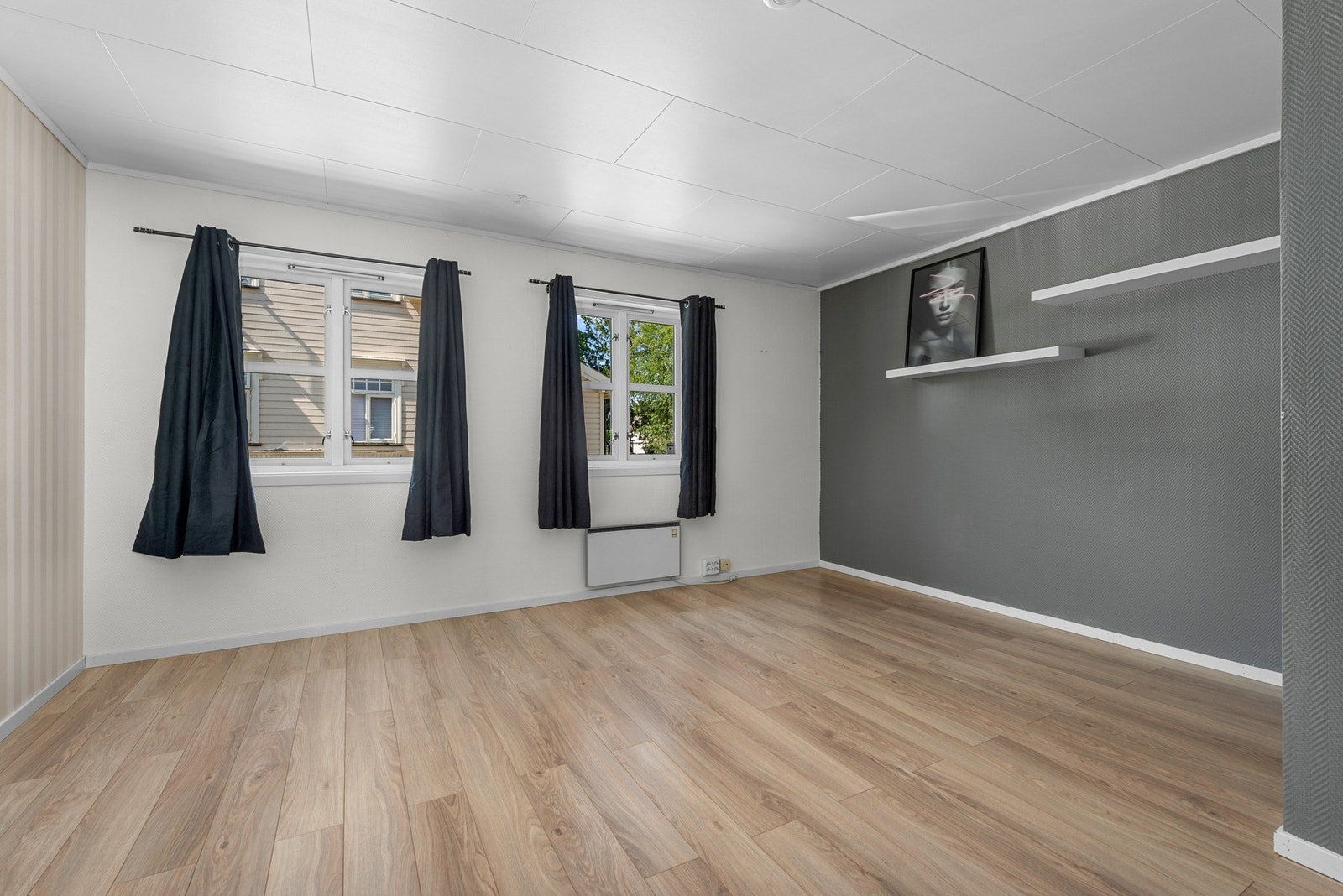 Stue i bi-leilighet. Galleribilde