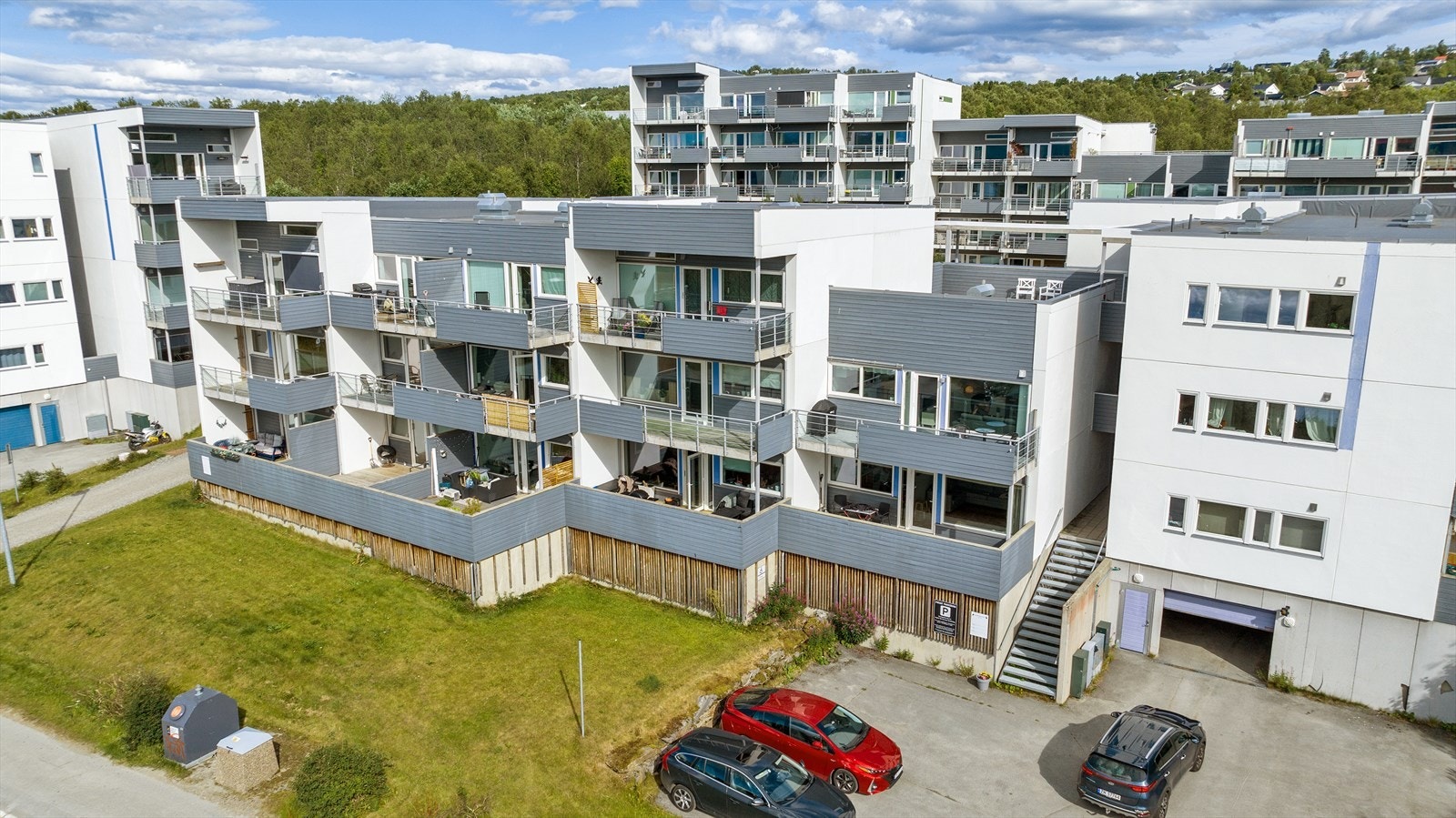 Boligen ligger sentralt og fint til på Mortensnes Galleribilde