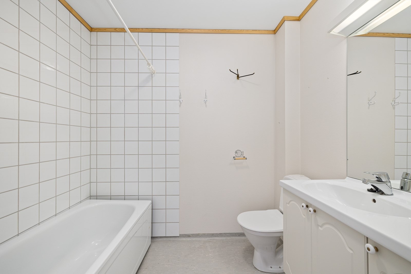 Baderommet i 2. etg har også badekar Galleribilde