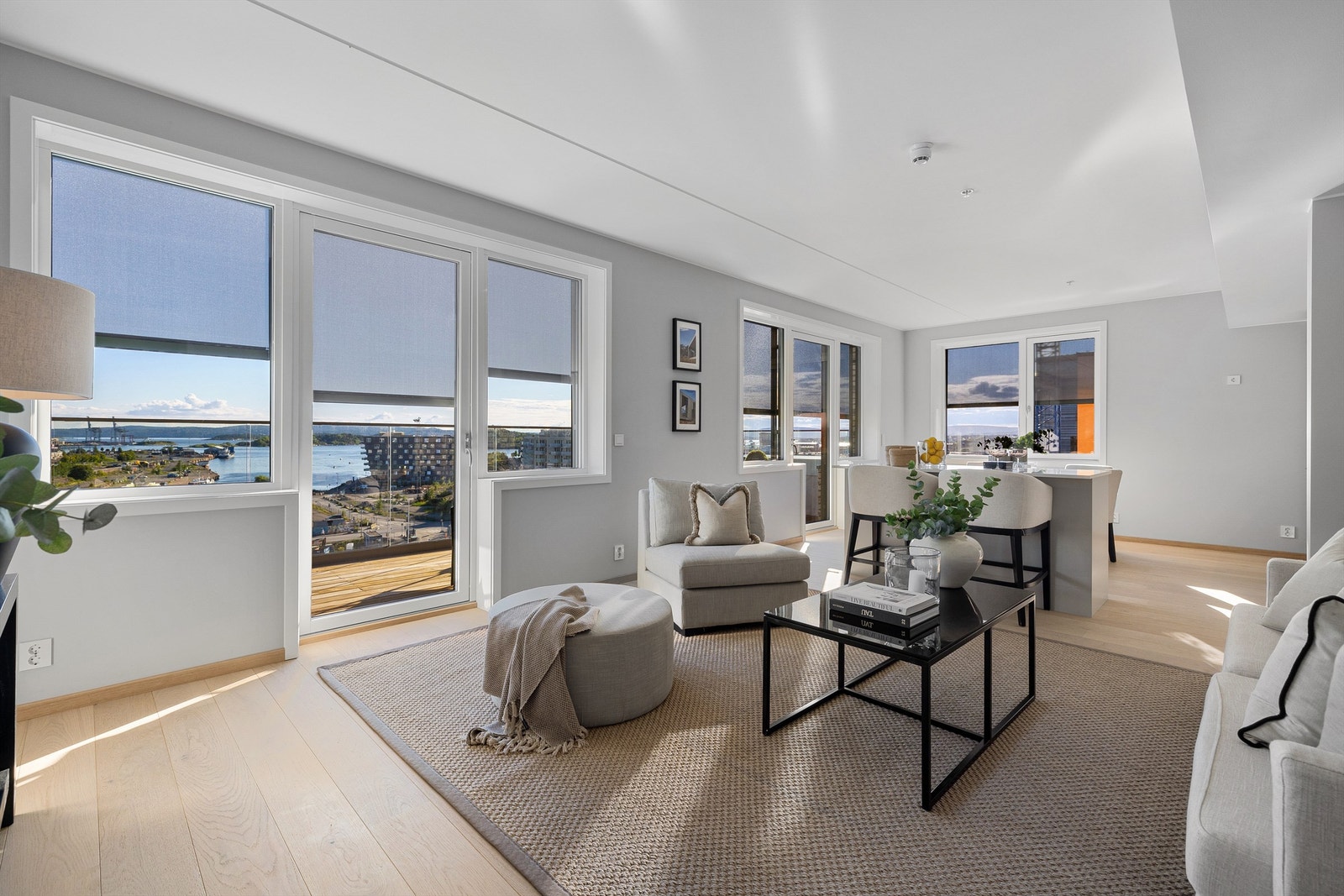 Hjørneleilighet med mye lys Galleribilde