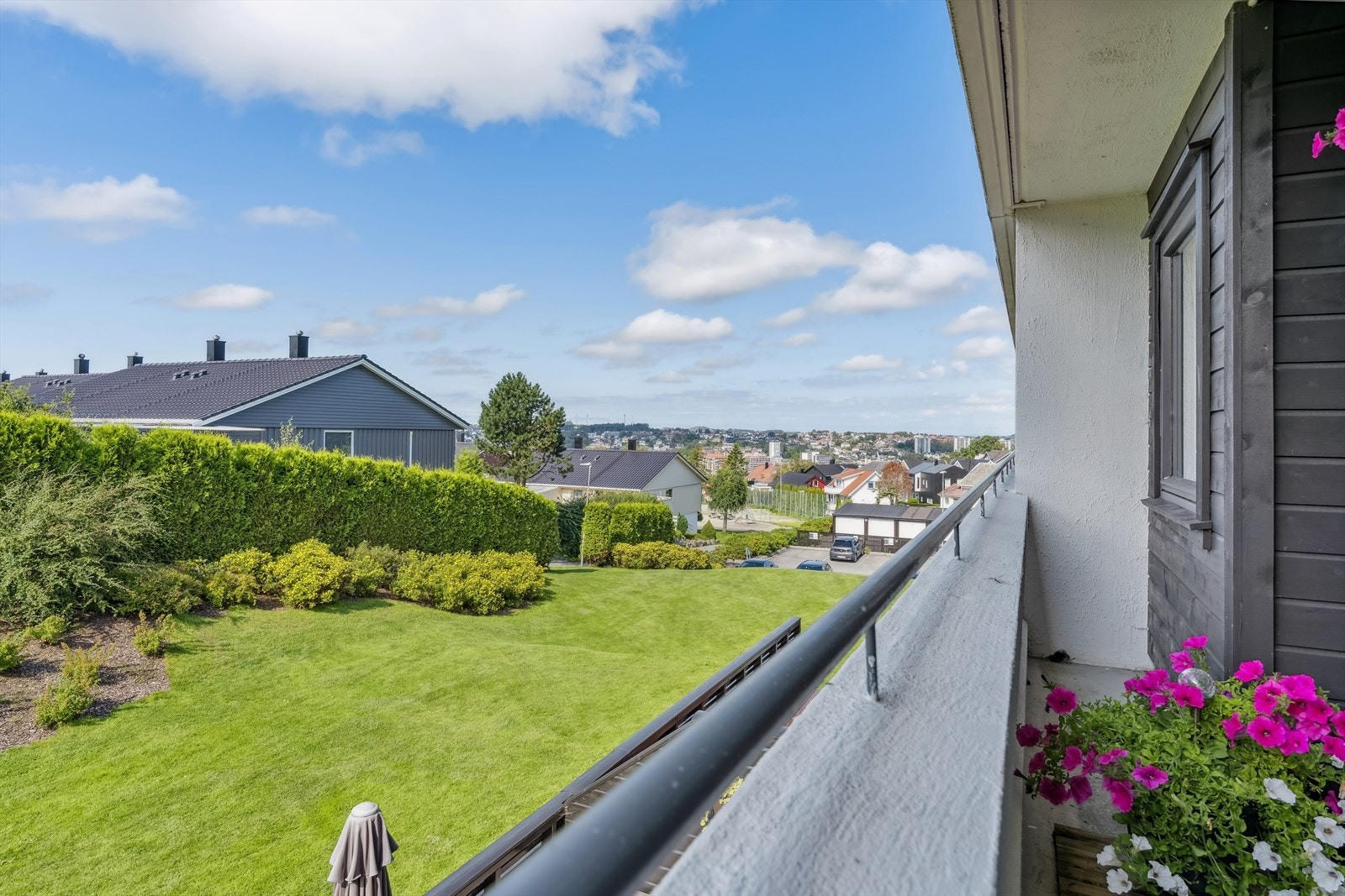 DNB Eiendom ved Mikal Nådland har gleden av å presentere Nøtteveien 7B! Galleribilde