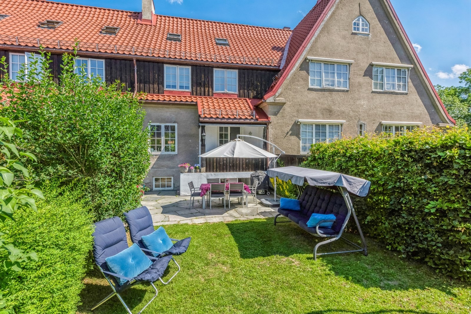 En fantastisk familiebolig med en solrik og usjenert beliggende hage. Galleribilde