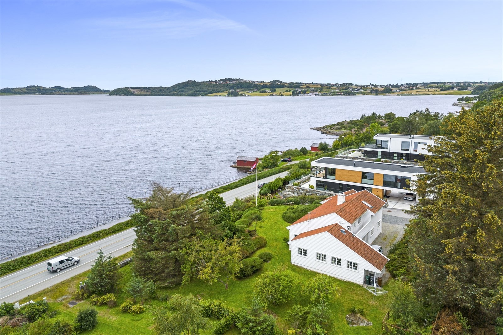 Stephan Erichsen v/EiendomsMegler 1 har gleden av å presentere Vegabergvegen 48 for salg. Galleribilde