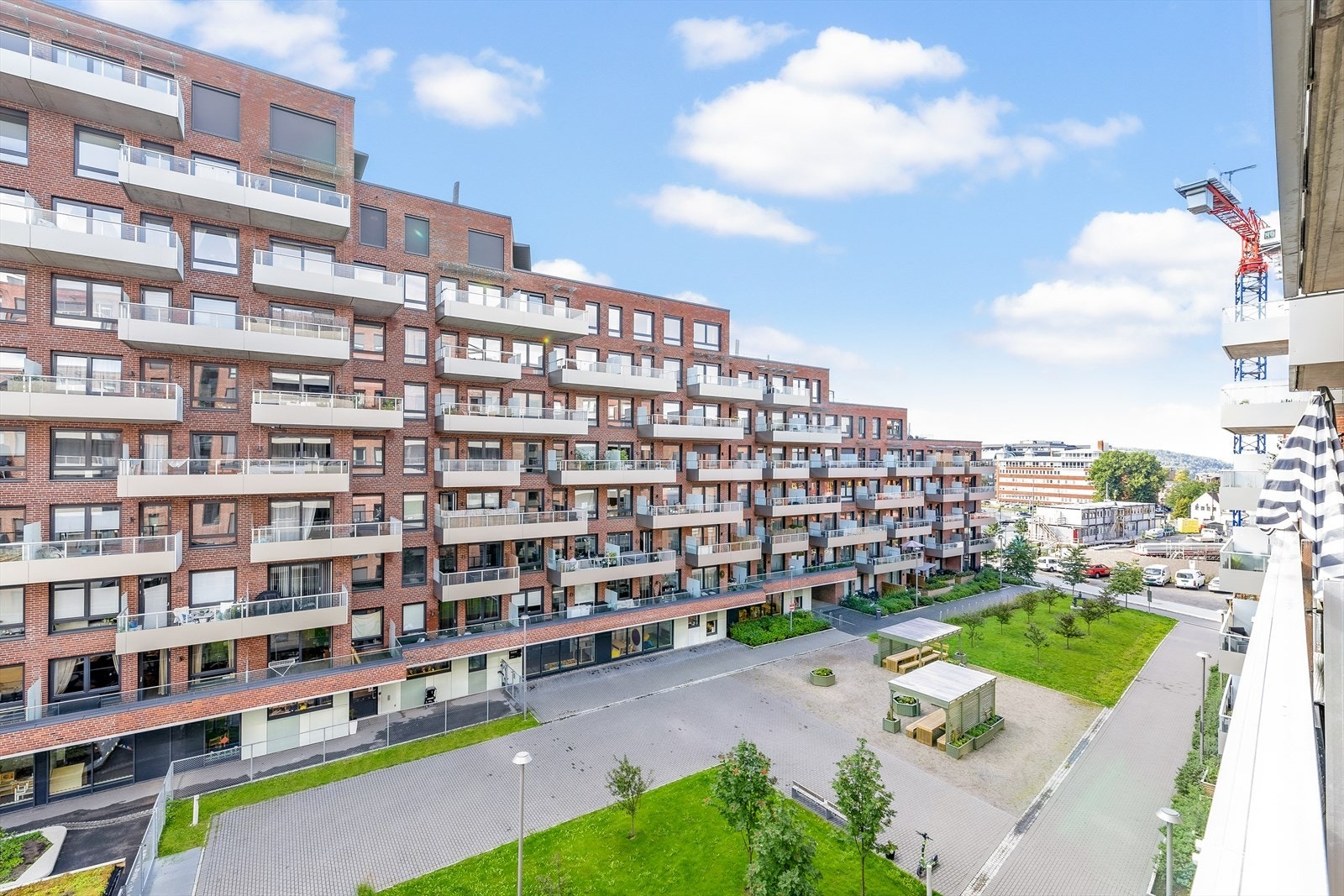 Flott utsikt over pene fellesarealer. Galleribilde