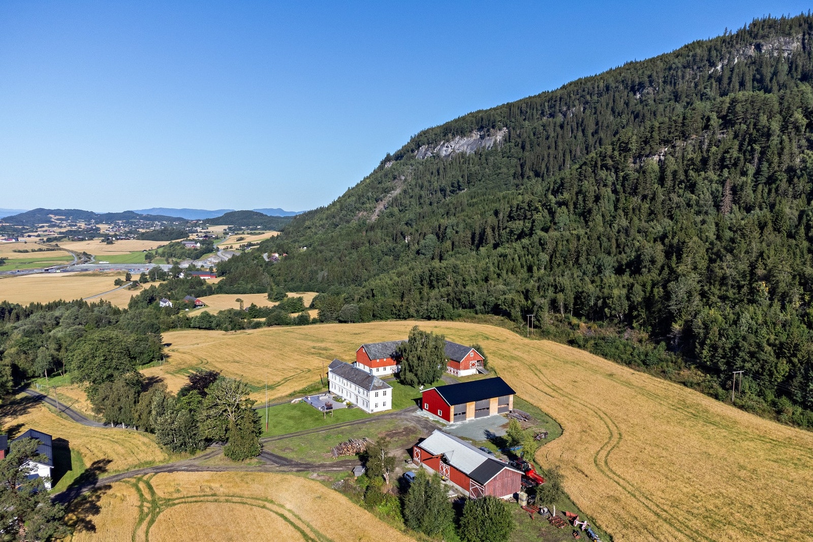 Landlige og fine omgivelser på Hilan. Galleribilde