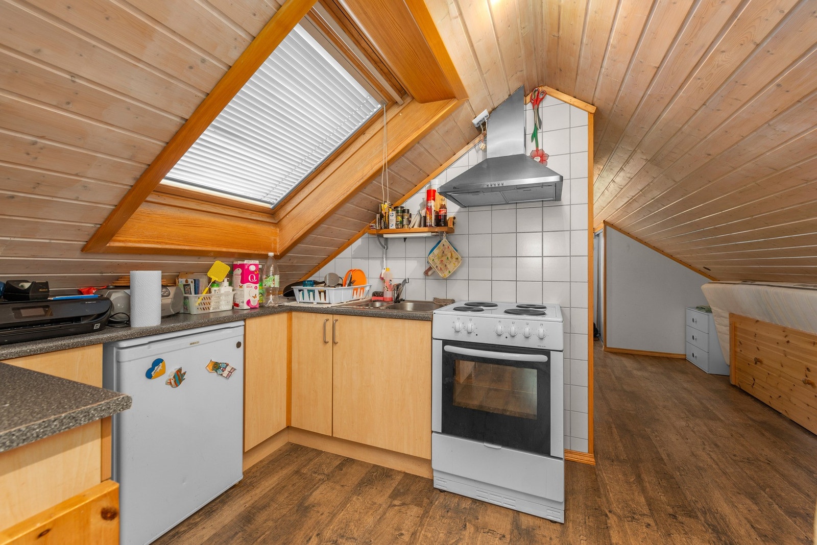 Kjøkkenkrok på loftet. Galleribilde