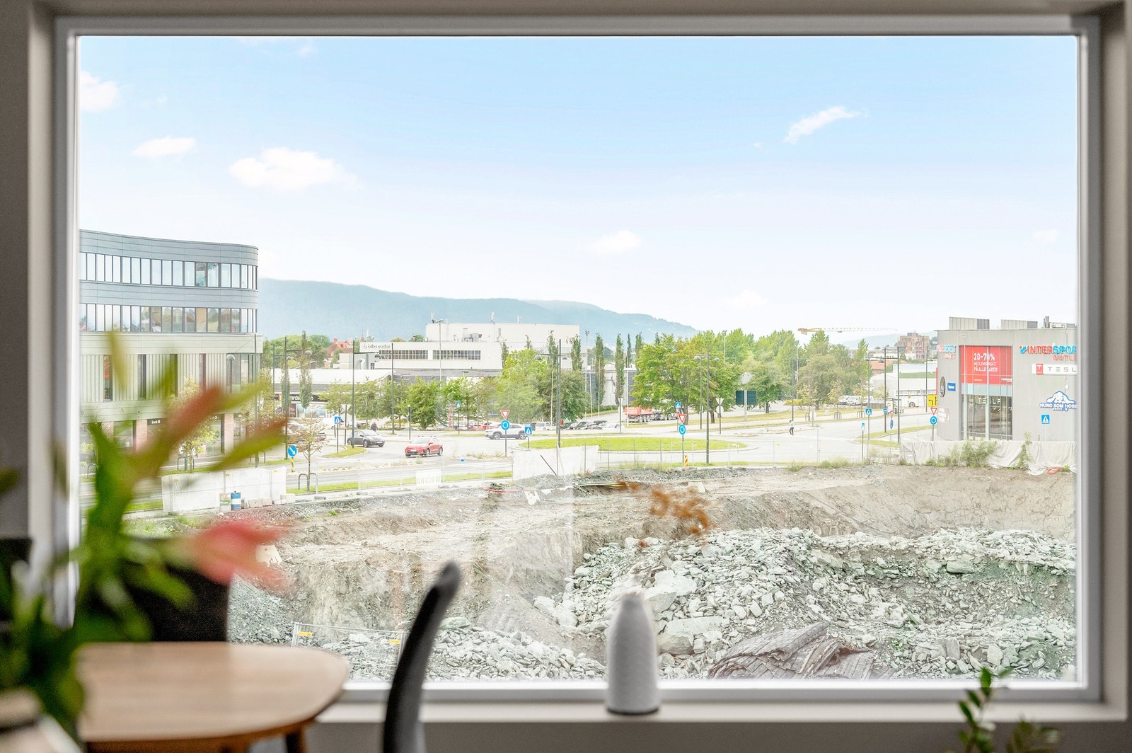 Fra leiligheten har du god utsikt mot Lade. Galleribilde