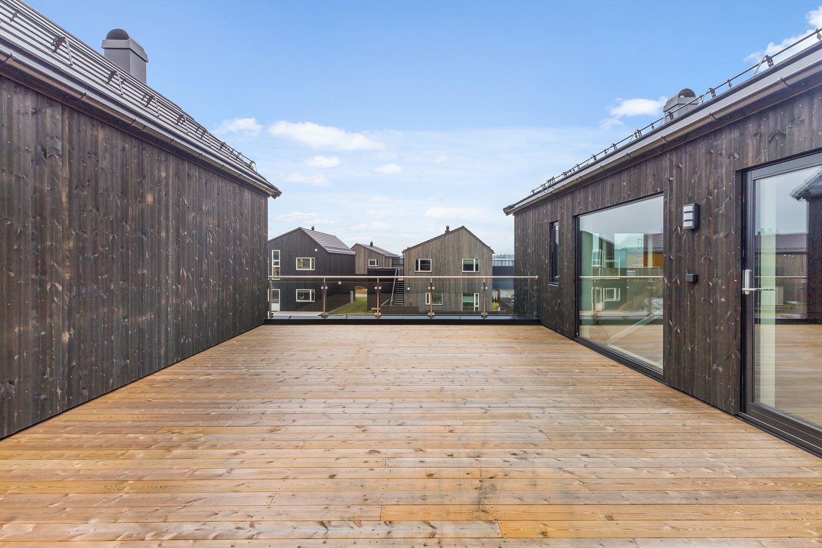 Takterrasse (over carport) Galleribilde