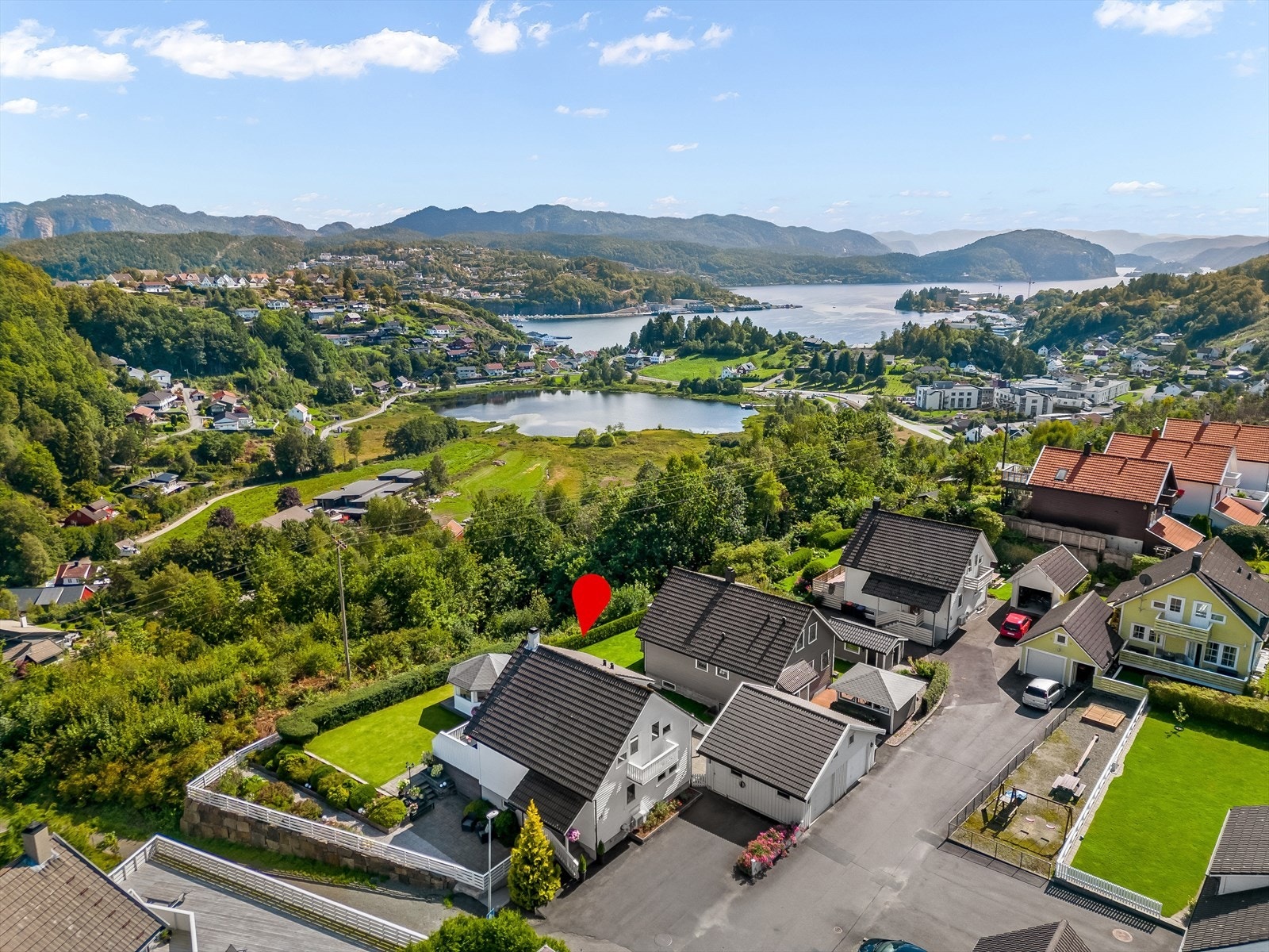 Her har du kort og trygg gangavstand via gangsti til Søyland barneskole. Galleribilde