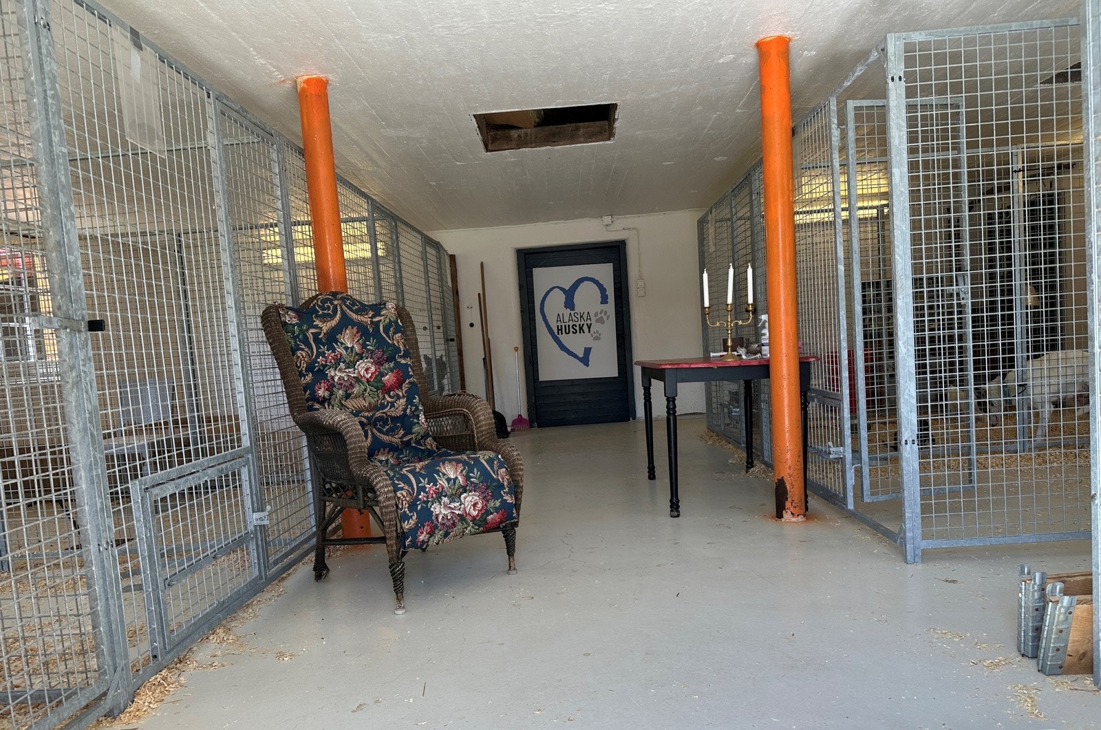 Kennel-avdelingen vil alternativt kunne benyttes som stall, serveringslokale eller lagerplass. Galleribilde