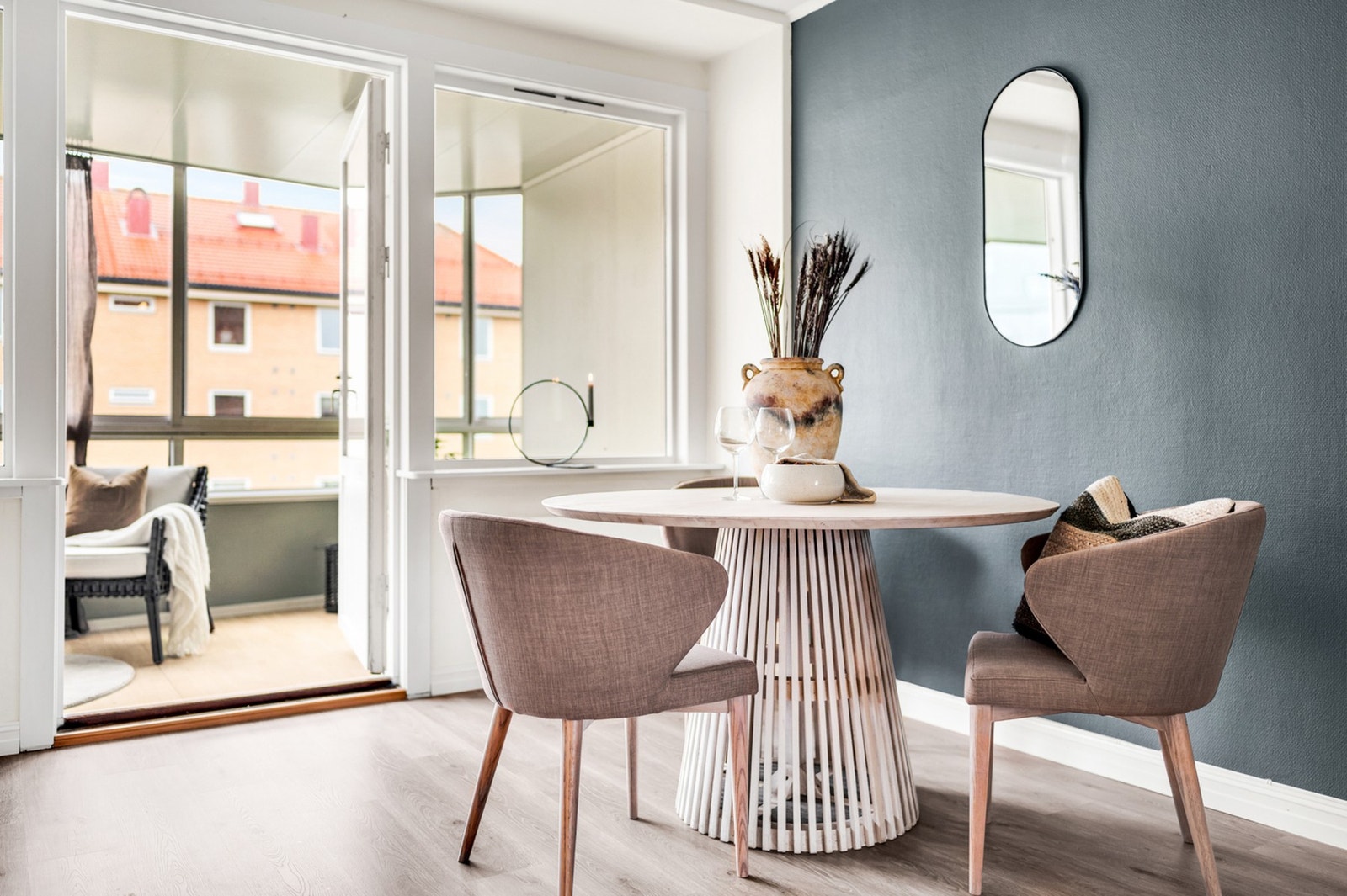 God plass til spisebord Galleribilde