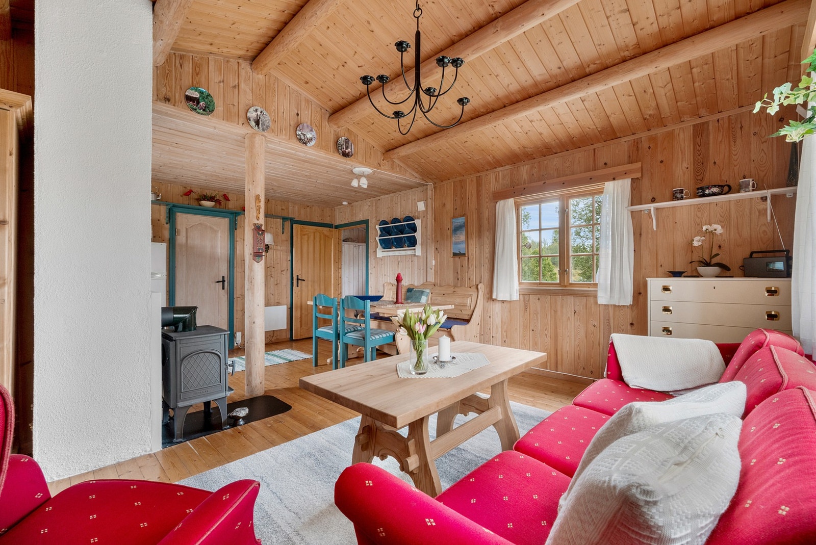 Vedovnen bidrar til en lun atmosfære. Galleribilde