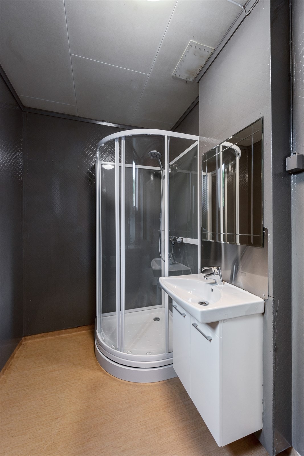 Baderom i 1. etasje. Galleribilde