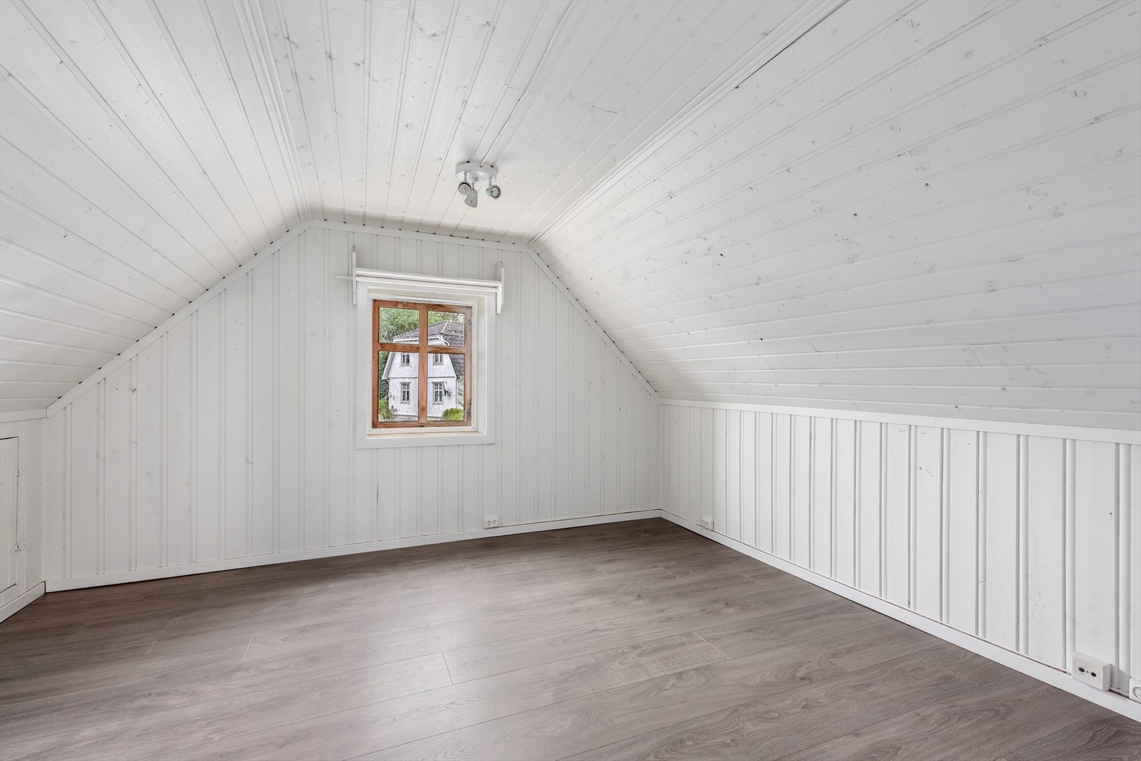 Ett av soverommene i 3. etasje. Galleribilde