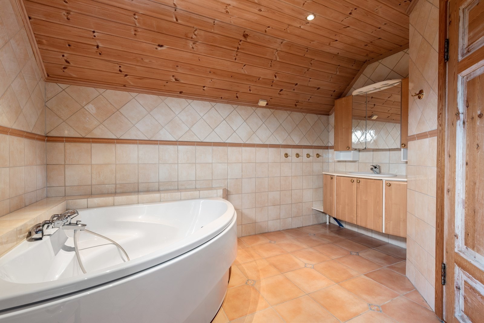 Baderom i 2. etasje. Galleribilde