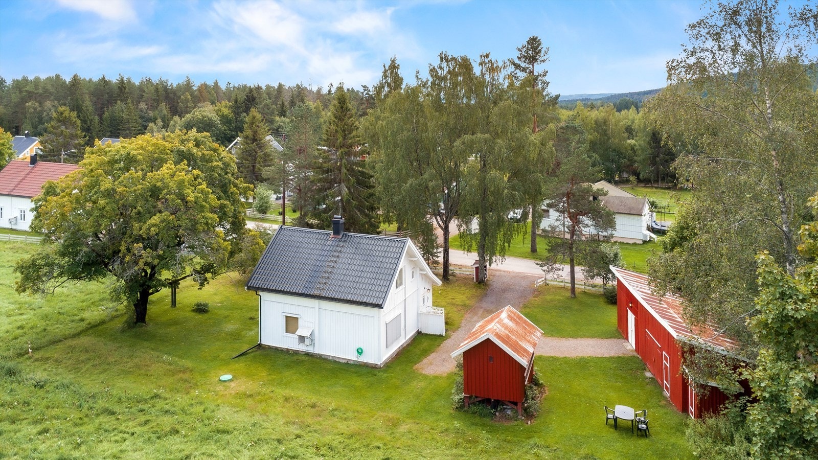Velkommen til Vålaugsvegen 62 | Presentert av Lars Christian Holm for EiendomsMegler 1 Råholt Galleribilde