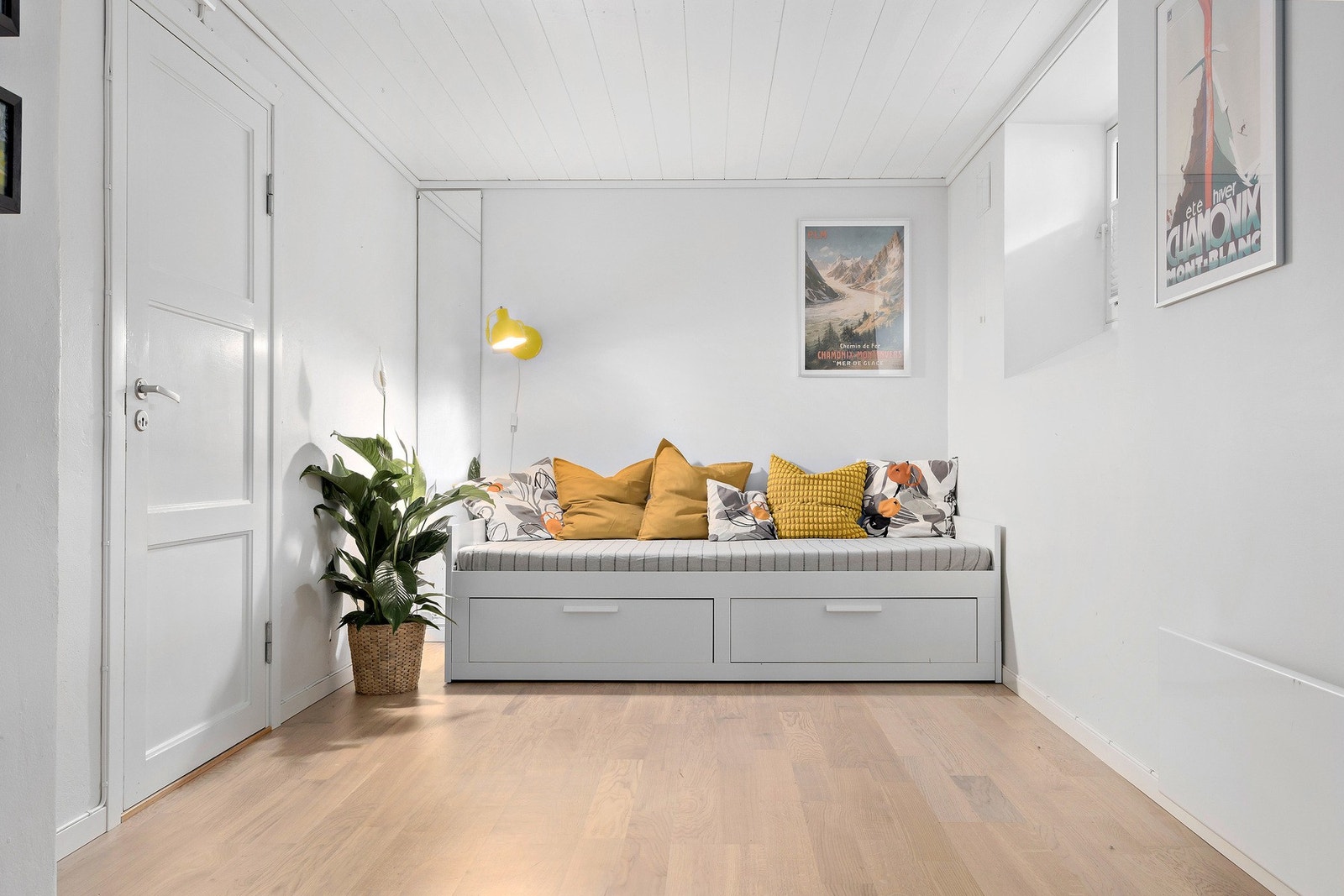 Felleskostnader på kr. 4 200,- per mnd. Galleribilde