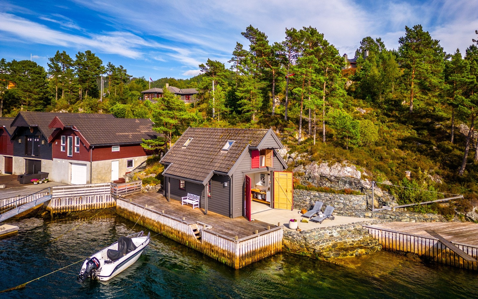 Nøstet gir også rikelig med lagringsplass og potensial for å realisere ulike hobbyer eller prosjekter. Galleribilde