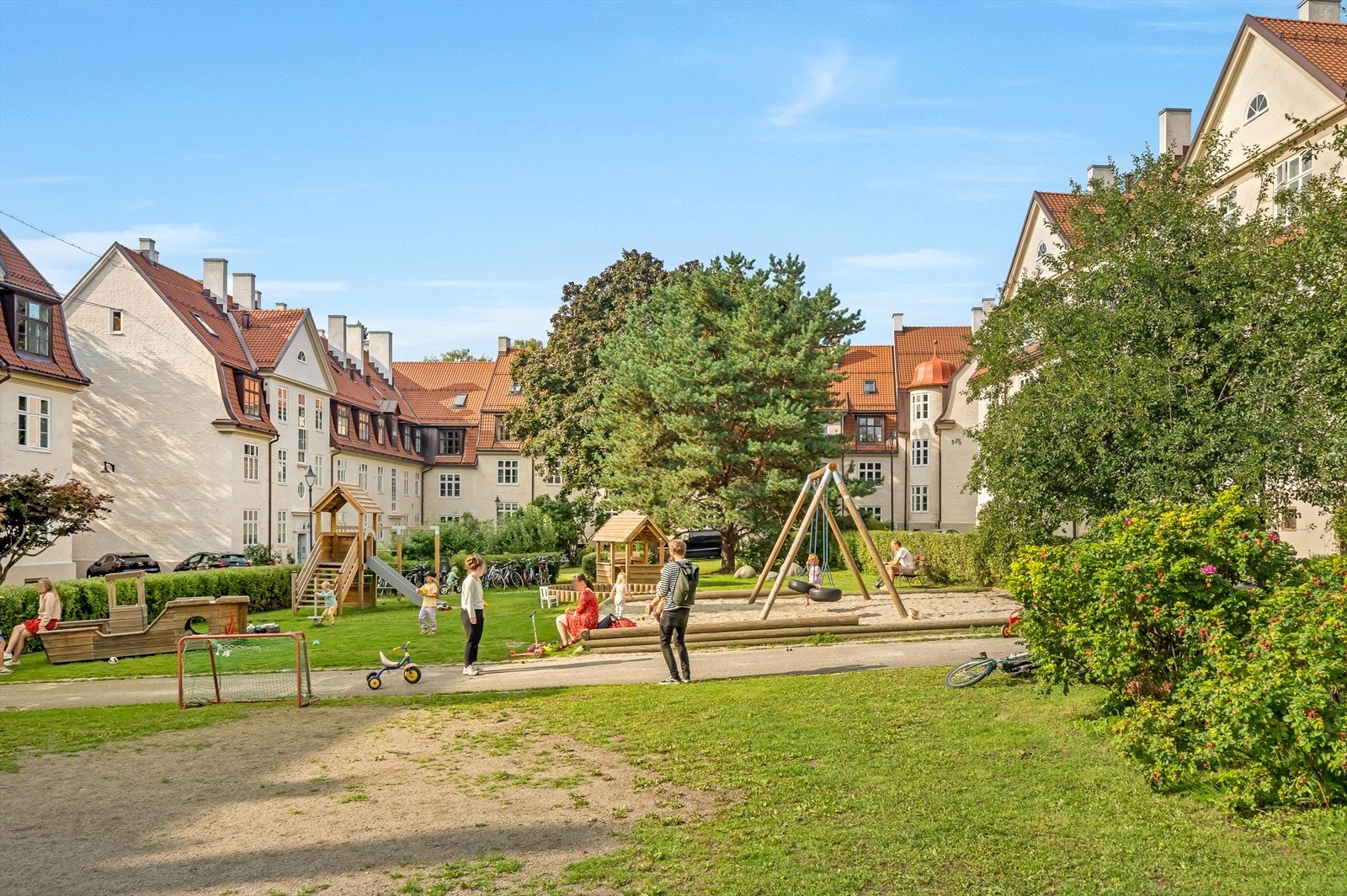 Fin lekeplass for de små Galleribilde