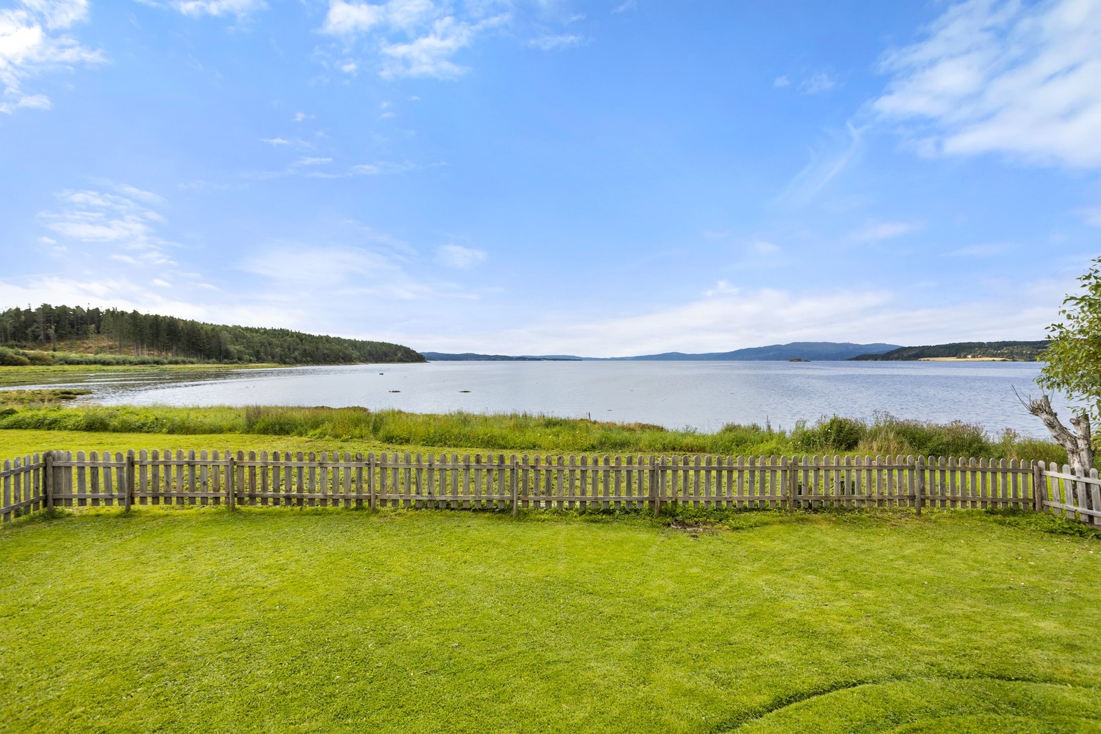 Utsikt over sjøen! Galleribilde