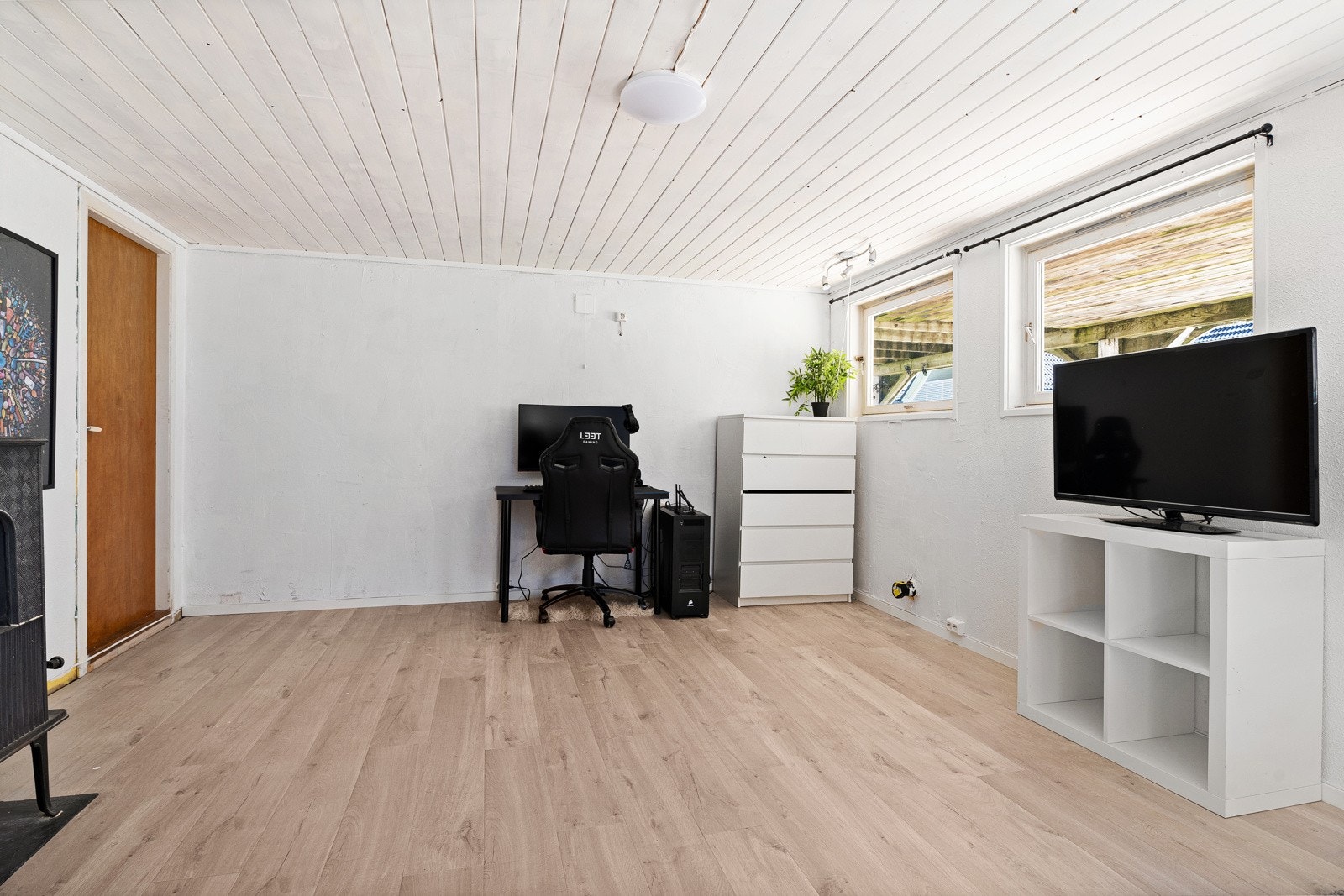 Kjellerstue med muligheter. Galleribilde