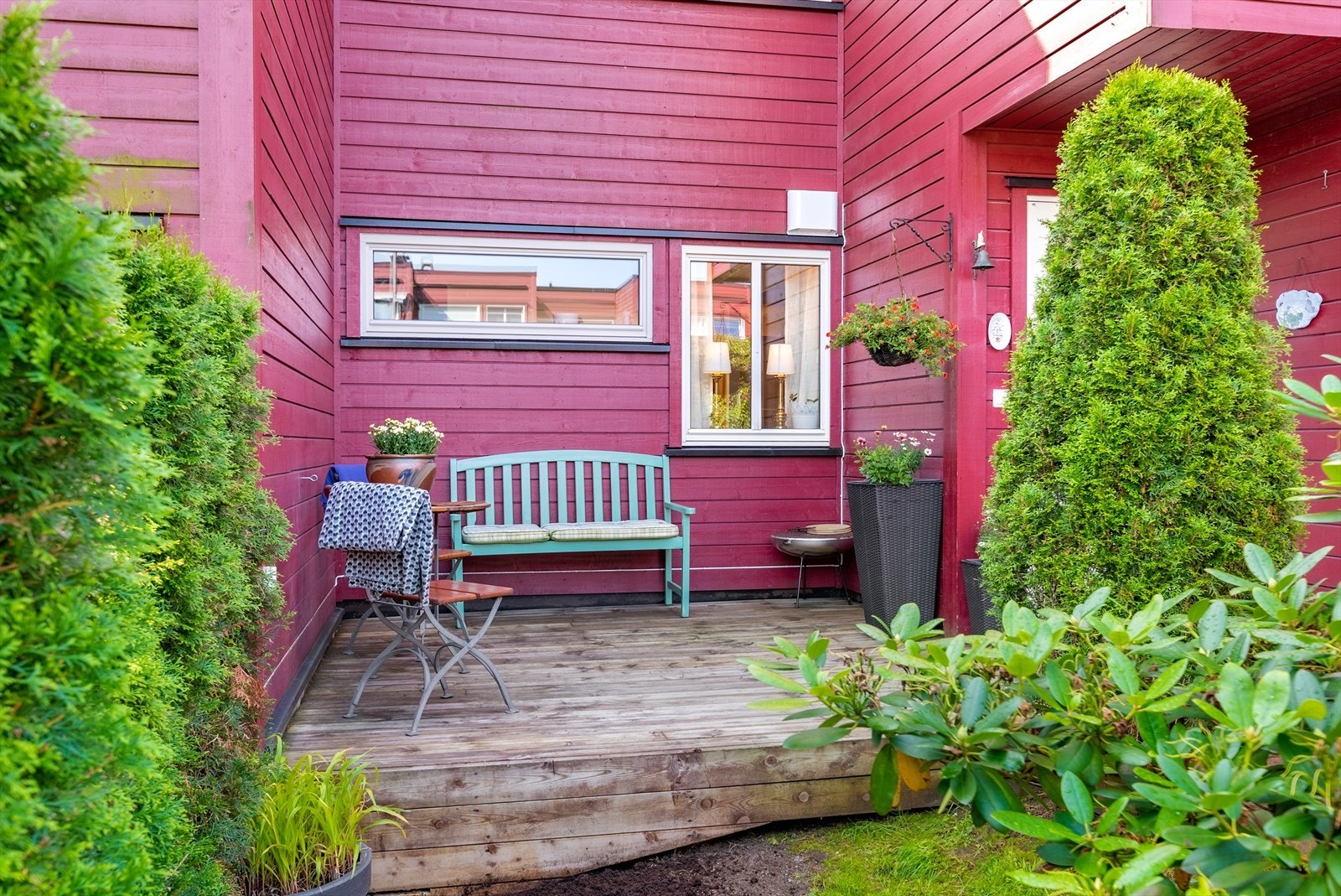 Liten platting ved inngangspartiet. Galleribilde