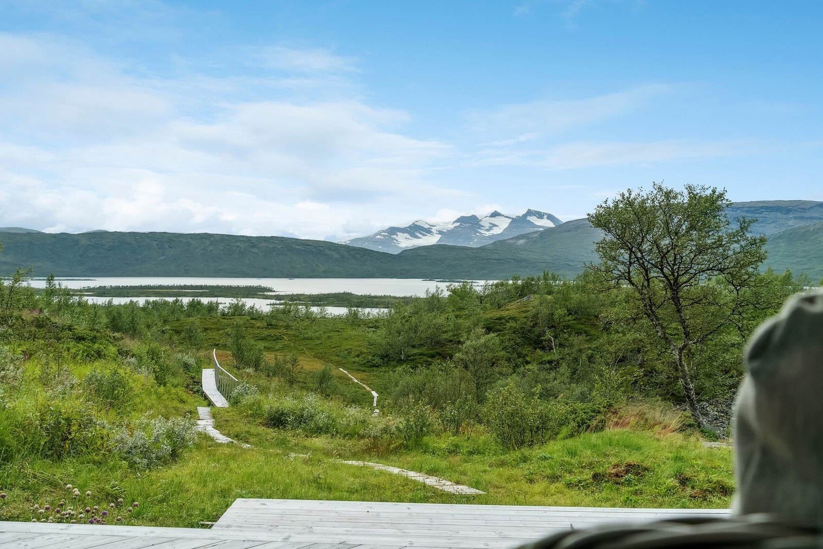 Nydelig utsikt over Uman og Okstindene. Galleribilde