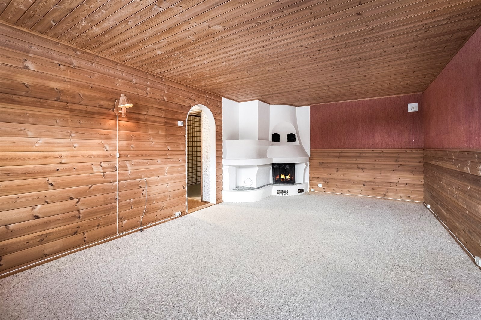 Hyggelig peisestue i underetasjen. Galleribilde