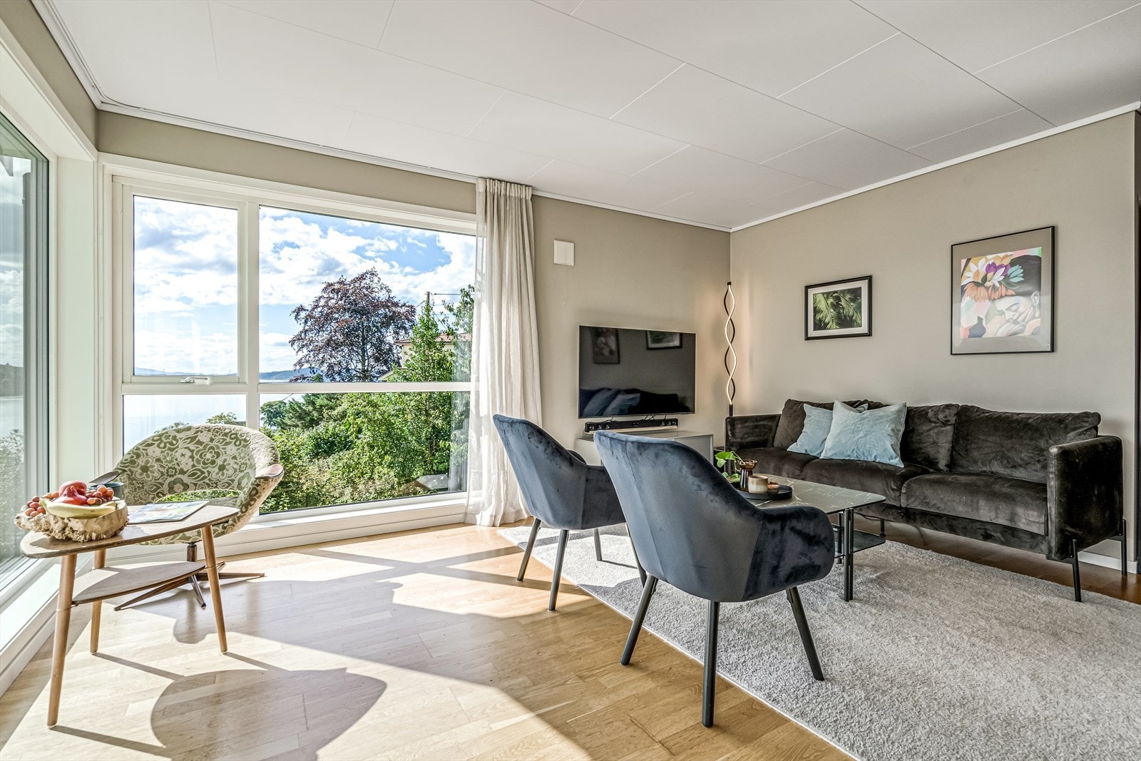 God rom størrelse som gir en flere møbleringsmuligheter. Galleribilde