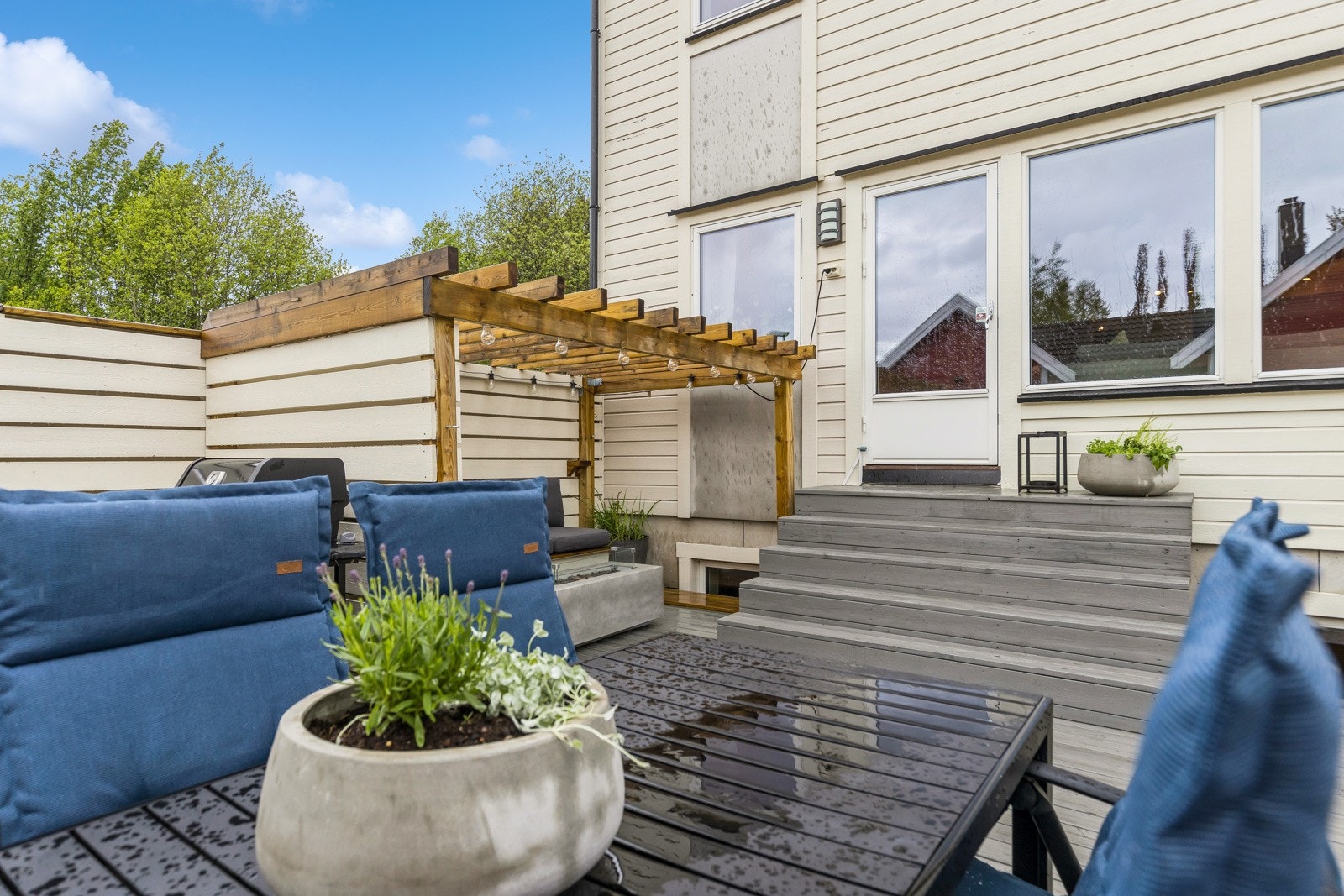 Her kan du både sitte i ly, og nyte solen på varme sommerdager. Galleribilde
