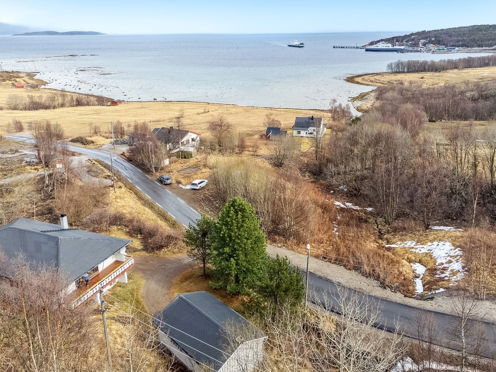 Dronebilde med utsikt mot Tysfjorden Galleribilde